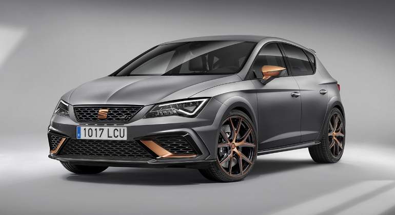 seat-leon-cupra-r-2017-01.jpg