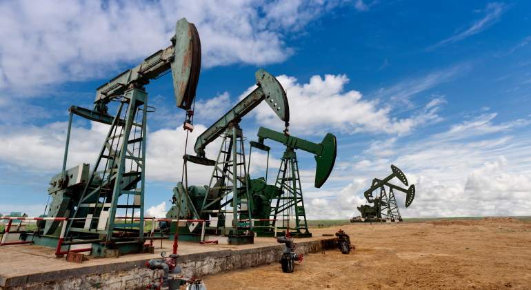 campo-petroleo-cielo.jpg