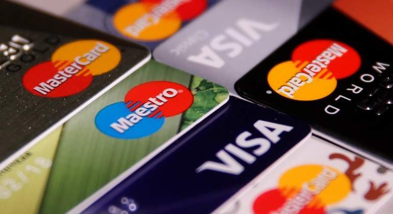 visa-mastercard-pago-tarjeta-reuters.jpg
