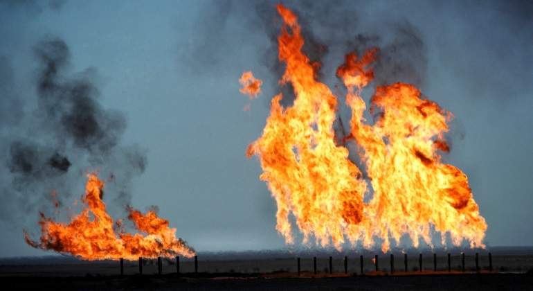quemando-petroleo.jpg