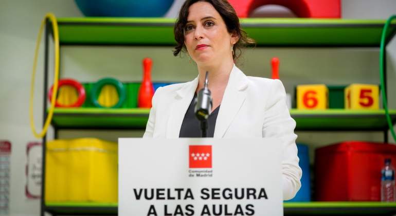ayuso-colegio-covid-ep.jpg