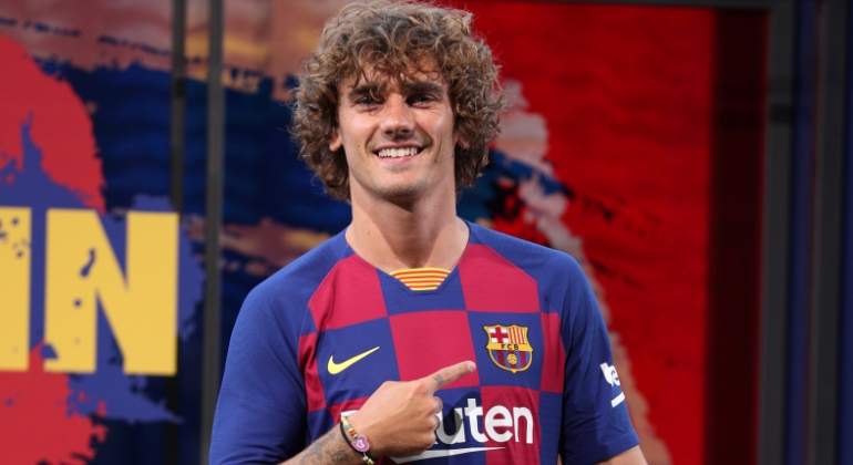 griezmann-barcelona-presentacion-efe.jpg