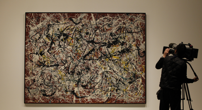 jackson-pollock-Tokyo-Mural-terreno-rojo-indio-reuters-770x420.png
