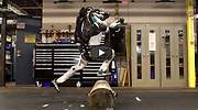 El robot que hace parkour: Boston Dynamics sorprende con la agilidad de Atlas