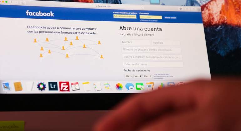 RedesSociales.jpg