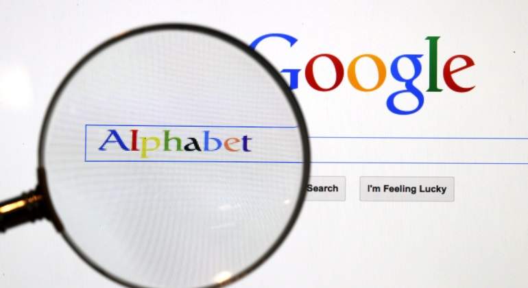 google-aplphabet-lupa-reuters.jpg