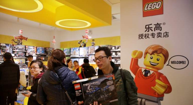 lego-reuters-china.jpg