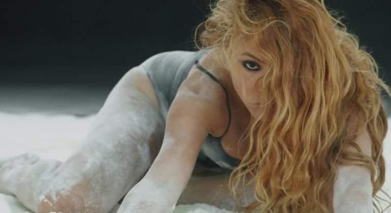 paulina-rubio-sexy-770.jpg