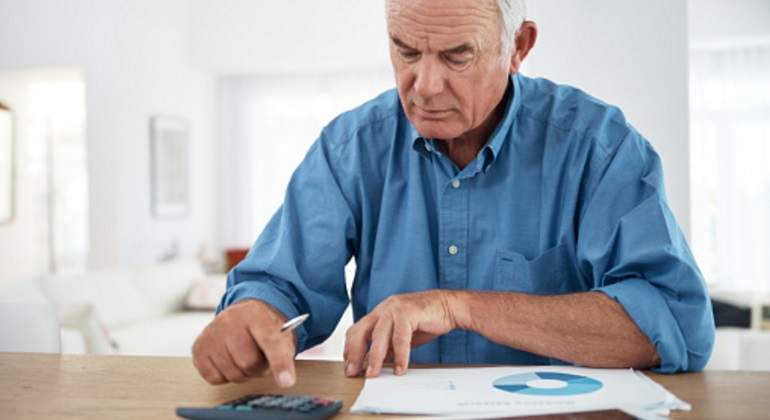 jubilado-calcula-pension.jpg