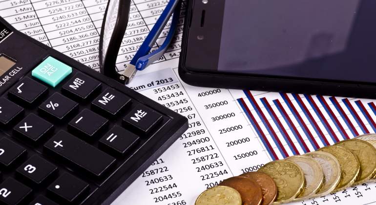 movil-subida-precios-calculadora-recurso-dreamstime.jpg