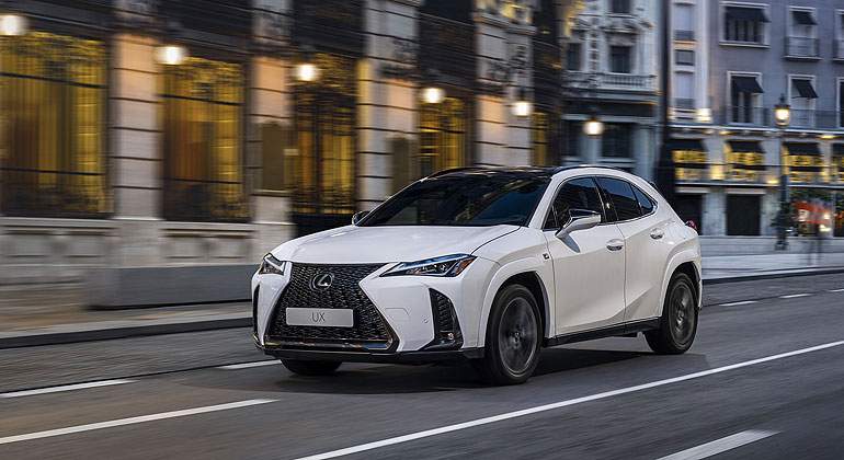 LEXUS_UX_01.jpg