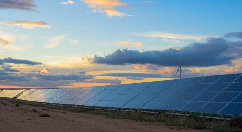 energia-renovables-dreamstime-770x420.jpg