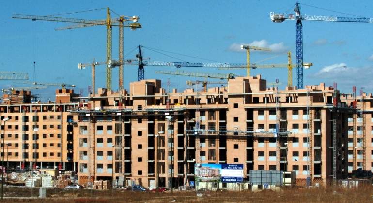obras-gruas.jpg