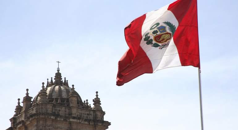 peru-bandera-reuters.jpg