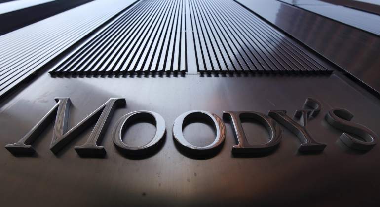 moodys-reuters.jpg