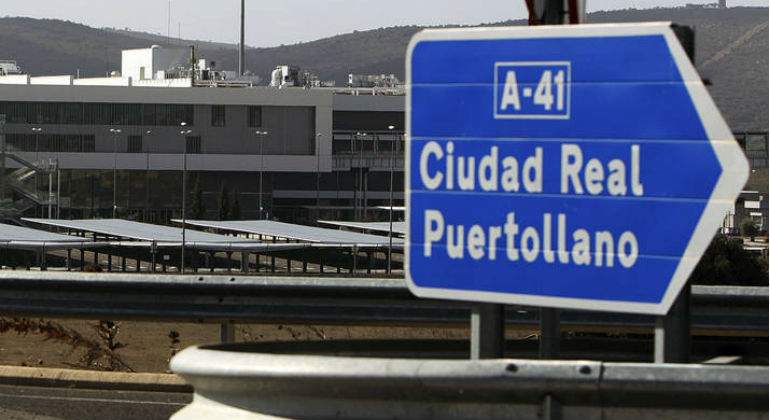 ciudad-real-senal-cerca-aeropuerto.jpg