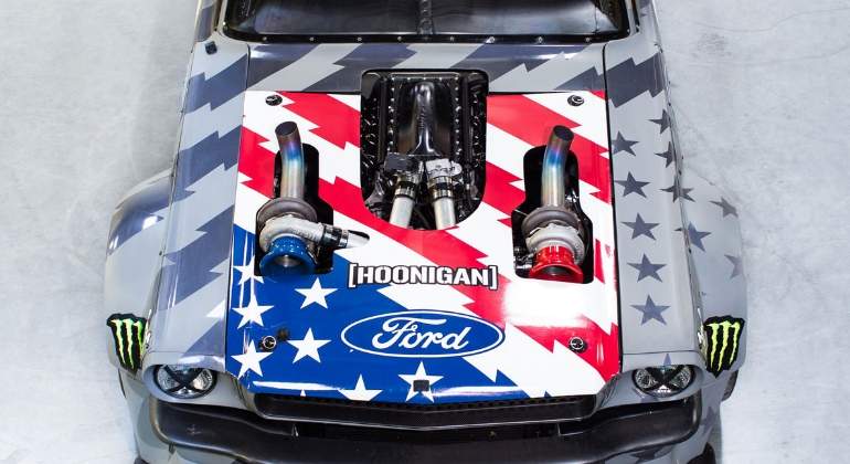 ford-mustang-motorsport-2016-04.jpg
