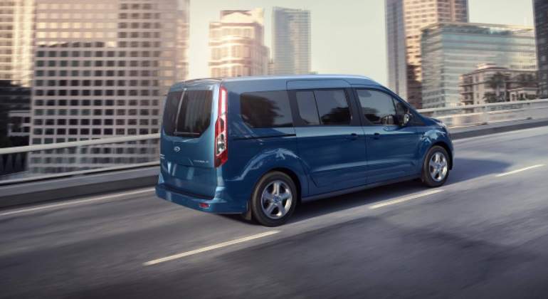 ford-transit-commet.jpg