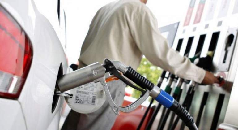 coche-glp-repostando-efe.jpg