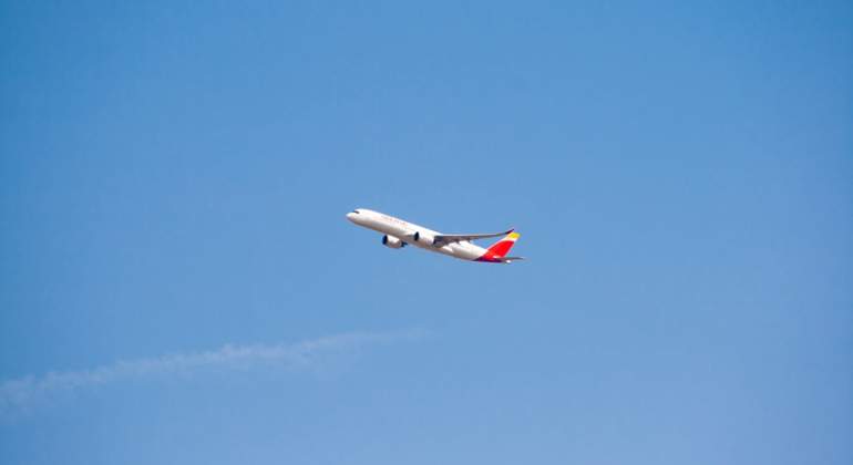 IAG-770.jpg
