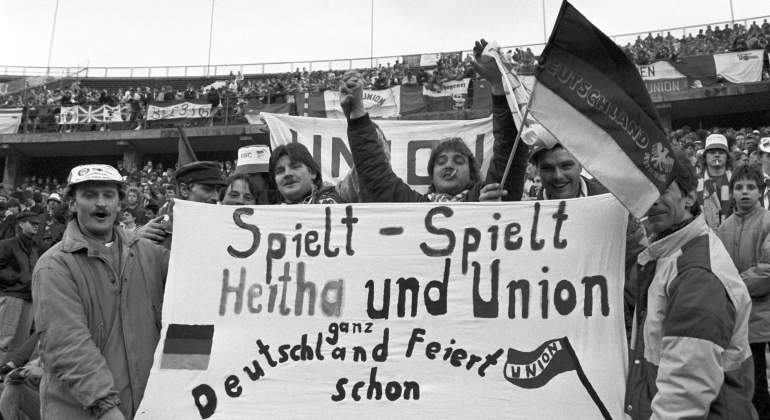 hertha-union-berlin-1990-getty.jpg