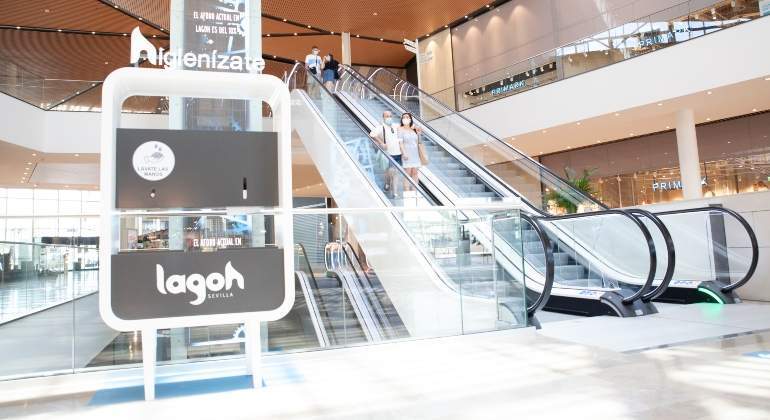 Centro-Comercial-Lagoh.jpg