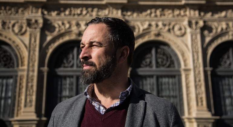 ABASCAL.JPG