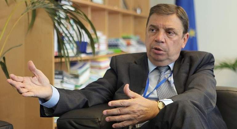 luis-planas-ministro-agricultura-psoe-efe.jpg