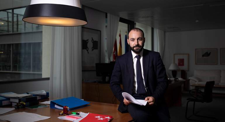 MANUEL-GIMENEZ-CAM.03.jpg