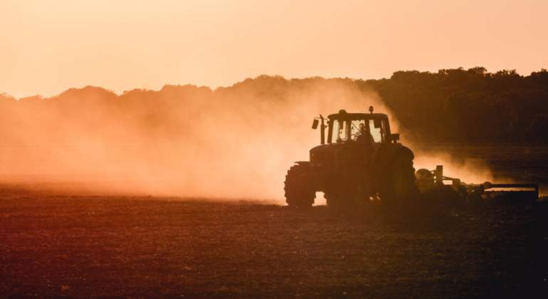 agricultor-espana-campo.jpg