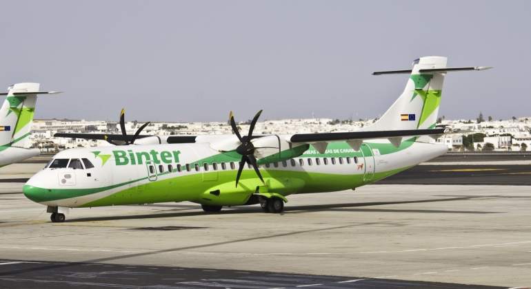 binter-avion-dreamstime.jpg