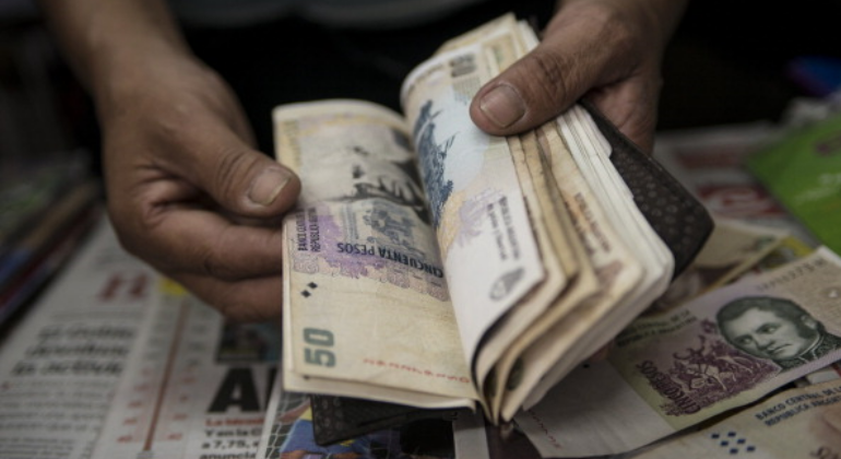 pesos-argentina-getty.png
