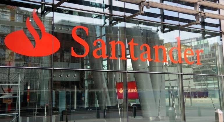 santander-istock.jpg