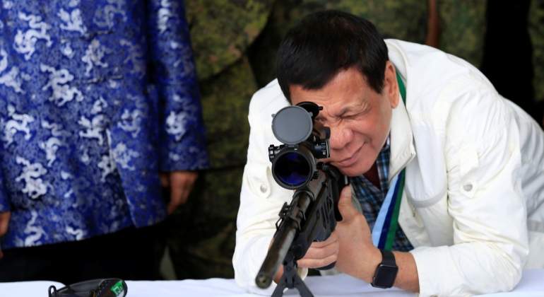 duterte-arma-reuters.jpg