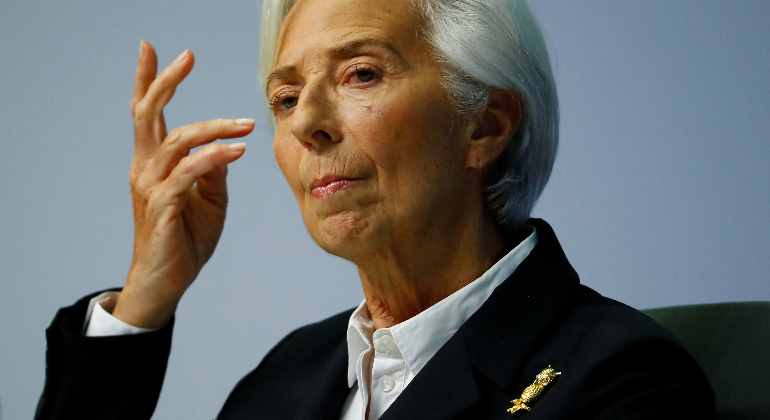 christine-lagarde-broche-buho-lechuza-reunion-bce-23enero2020-reuters-770x420.jpg