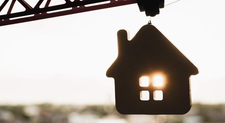 vivienda-grua-silueta.jpg
