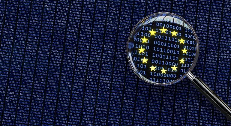 datos-ue-lupa.jpg