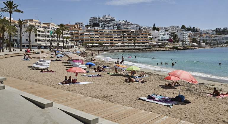 ibiza-playa-getty.jpg
