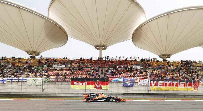 vandoorne-china-2017-efe.jpg