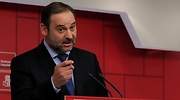 Ábalos plantea destinar parte de los peajes a pensiones, educación o sanidad