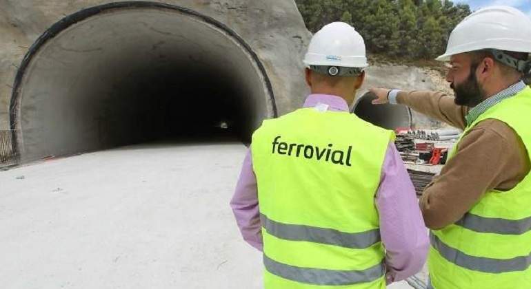 ferrovial-trabajadores.jpg
