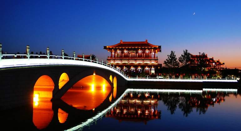 puente-china-dreamstime.jpg