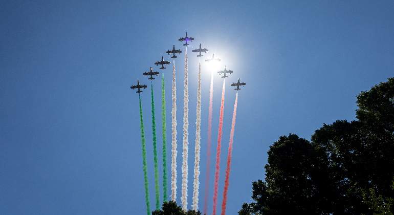 italia-bandera-aviones-caza-mayo2020-reuters-770x420.jpg