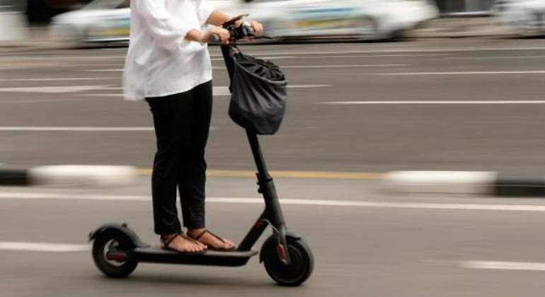 patinete-electrico-efe-02.jpg