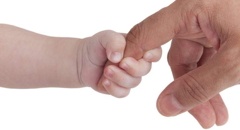 paternidad-dedos-770.jpg