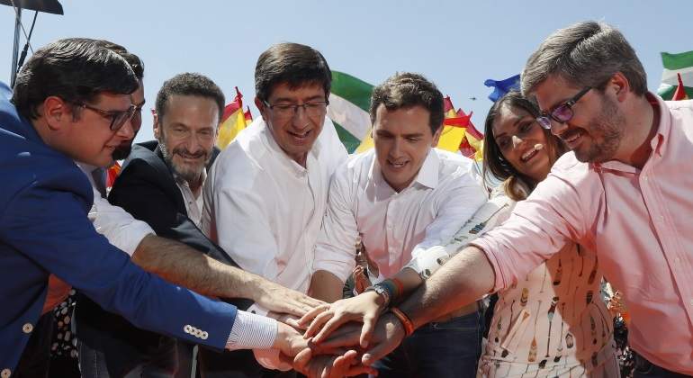 rivera-acto-sevilla-campana-2-efe.jpg
