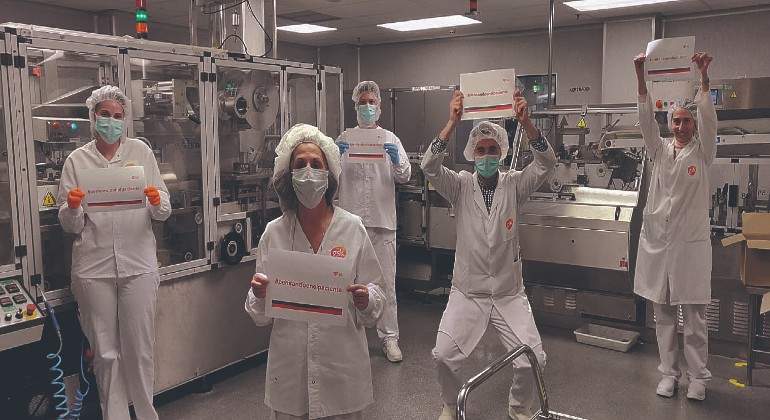 Trabajadores-de-la-planta-de-GSK.jpg