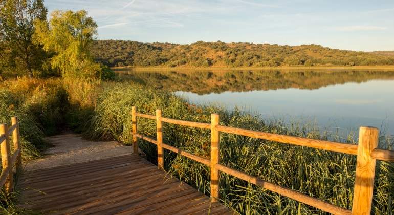lagunas-ruidera-dreamstime-770x420.jpg