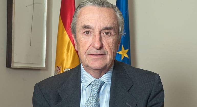 marin-quemada-banderas.jpg