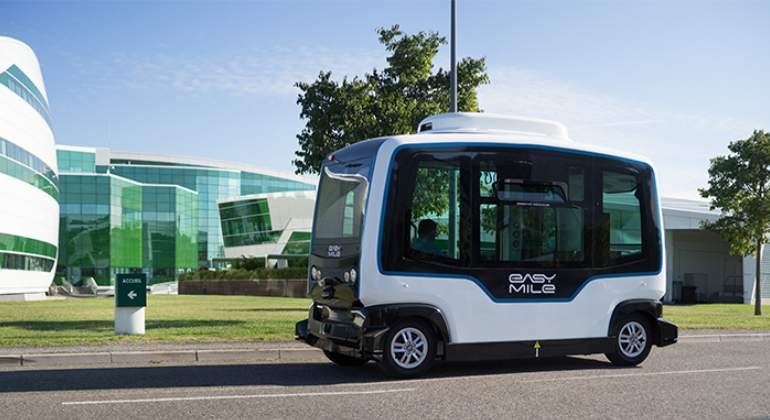 easymail-autobus-autonomo.jpg